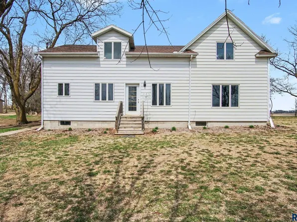 30185 475th Ave, Alcester, SD 57001