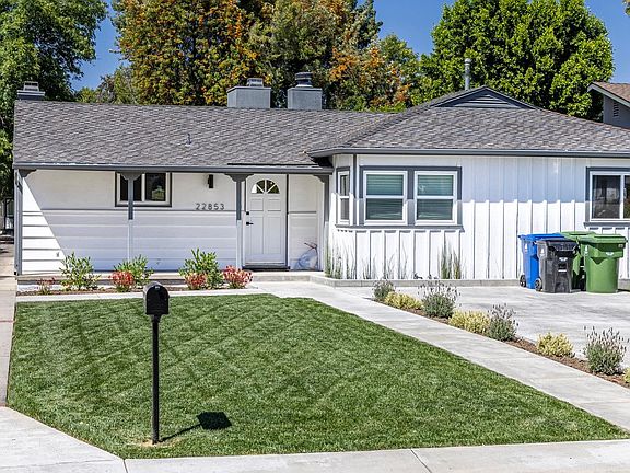2nd image of 22853 Dolorosa St