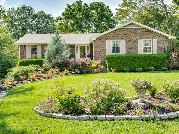 728 Harpeth Bend Dr, Nashville, TN 37221