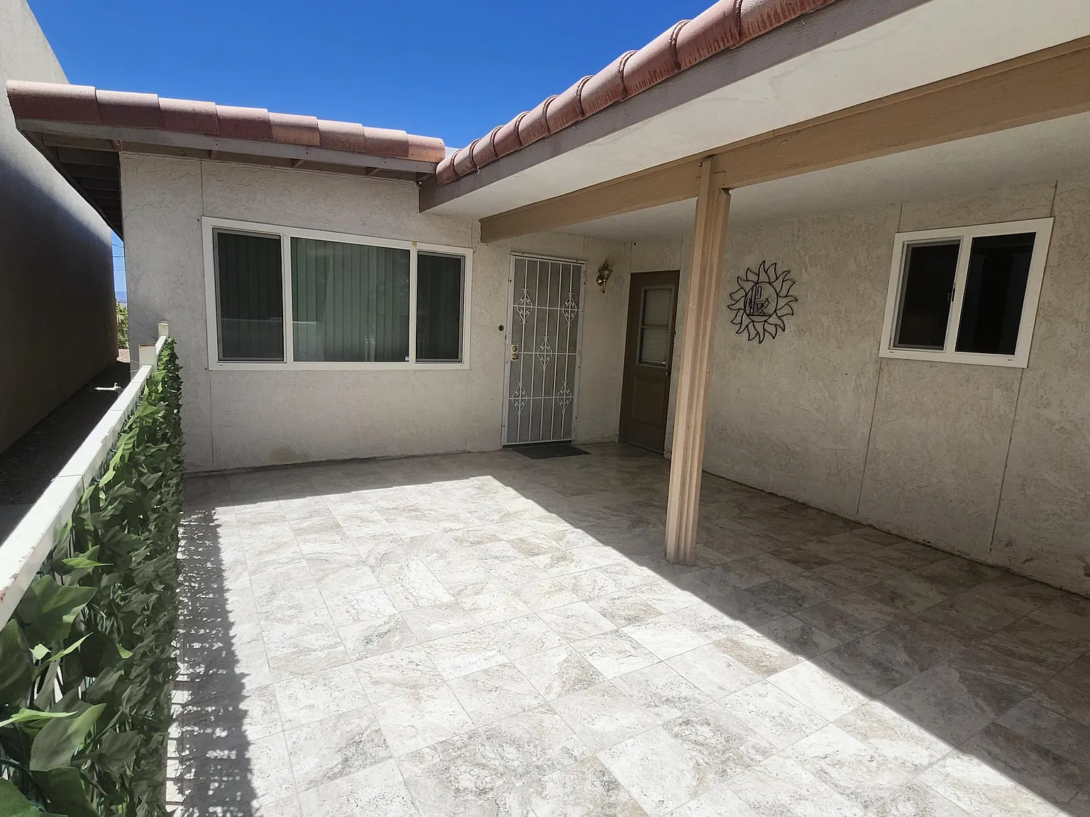 3 bed, 2.0 bath, 1120 sqft, $1,600 — Photo 3