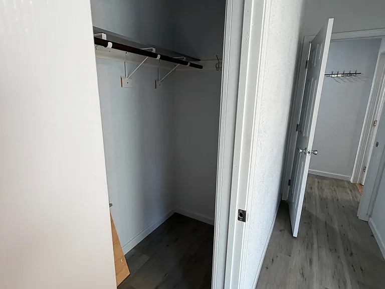 325 Mission St — Photo 10