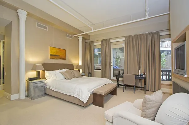 Rented by Olshan Realty | media 12