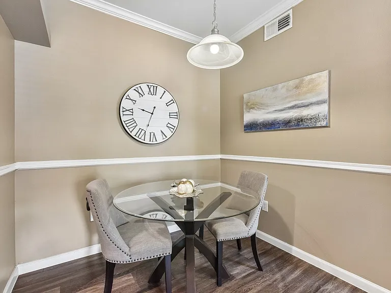 Madison Dell Ranch Apartments — Photo 29