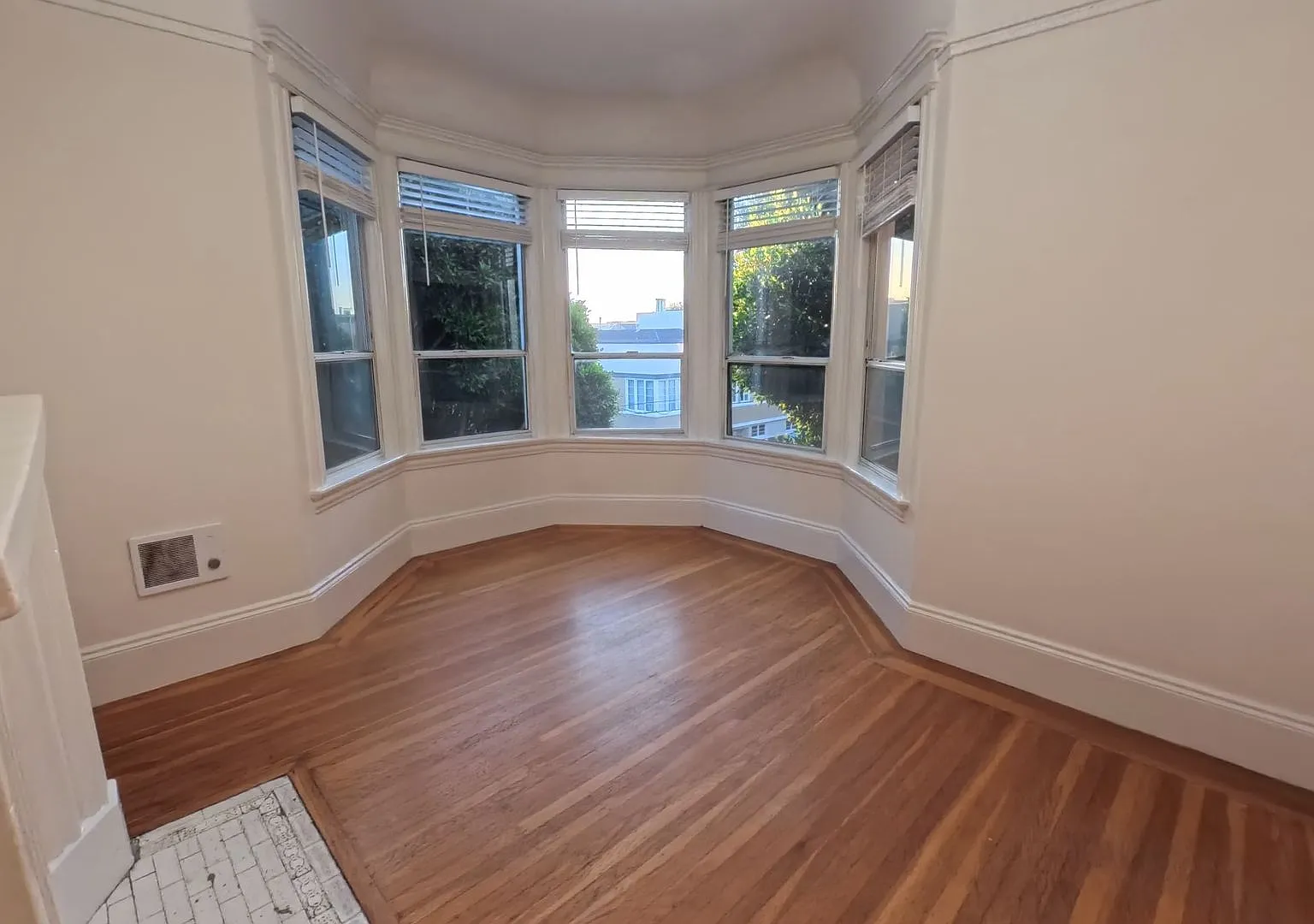 205A Steiner Street 1BD/1BA in Lower Haight | San Francisco — Photo 1