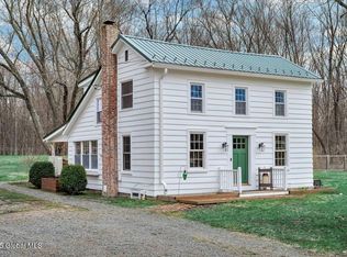 987 Western Rd, Castleton, NY 12033