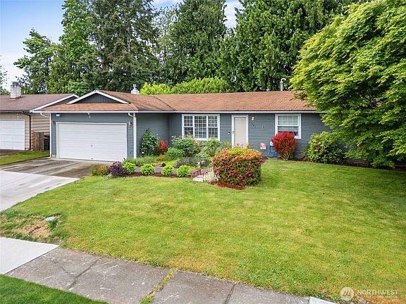 3rd image of 1505 32nd Street SE
