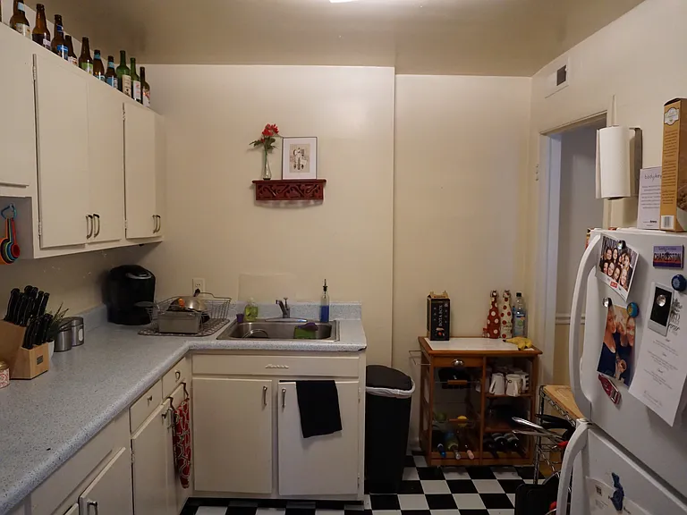 3425 Kensington Avenue — Photo 49