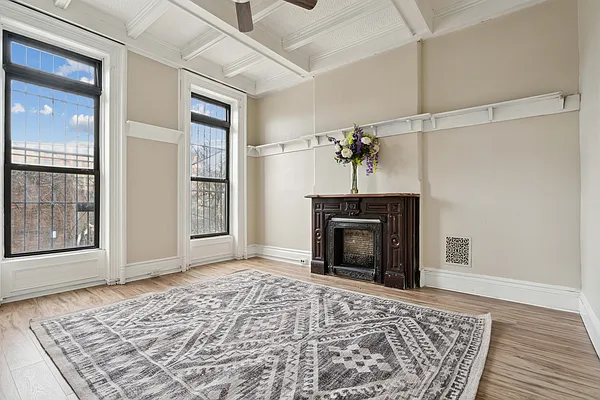 Rented by Compass | media 19