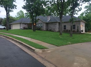 124 Boudinot Ct, Tahlequah, OK 74464