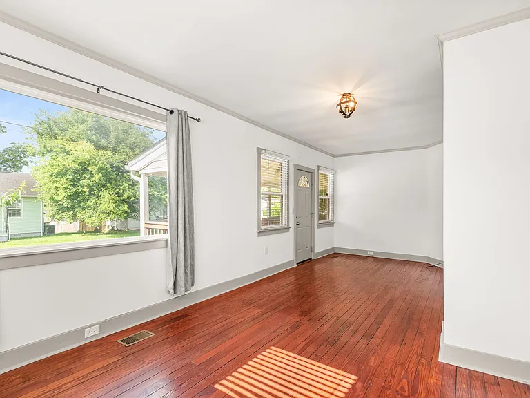 107 Wilmington St — Photo 5