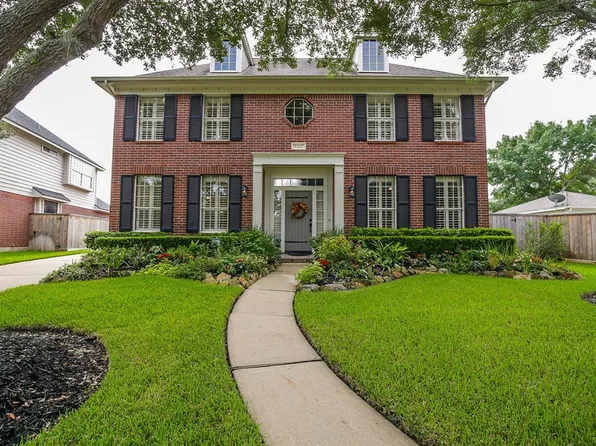 1222 Summer Brk, Sugar Land, TX 77479