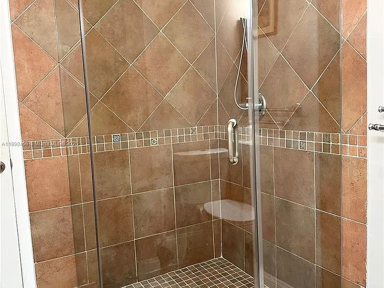 960 Bayberry Point Dr — Photo 29