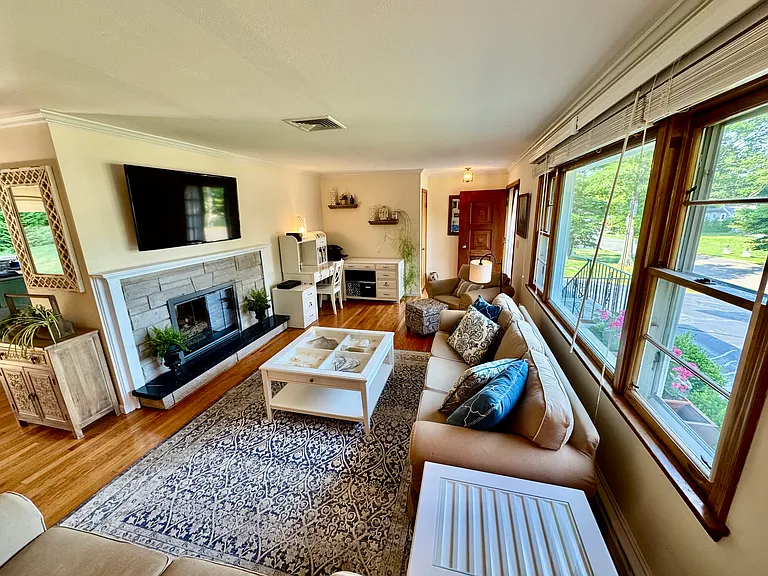 9 Knollwood Dr — Photo 4