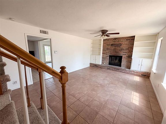 3rd image of 4805 Michael Dr