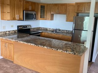 3834 Salt Lake Blvd APT B, Honolulu, HI 96818