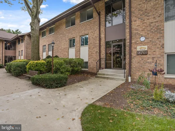 18701 Walkers Choice Rd #18701, Montgomery Village, MD 20886
