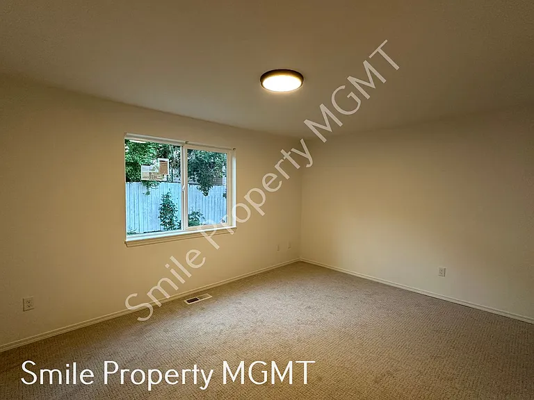 13637 SE Ellen Dr — Photo 17