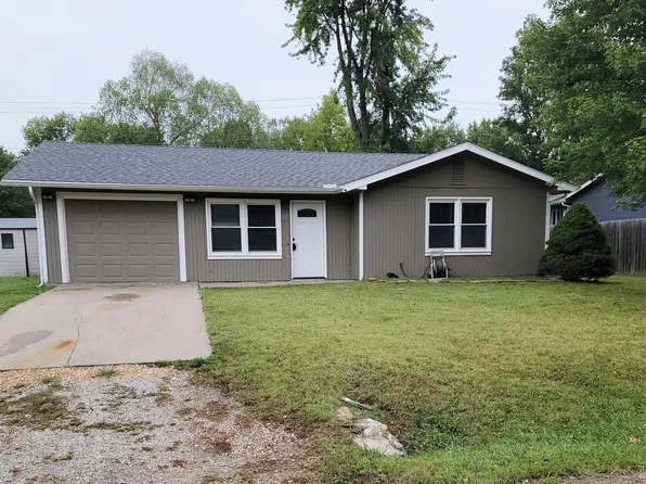 1329 Cherry St, Eudora, KS 66025