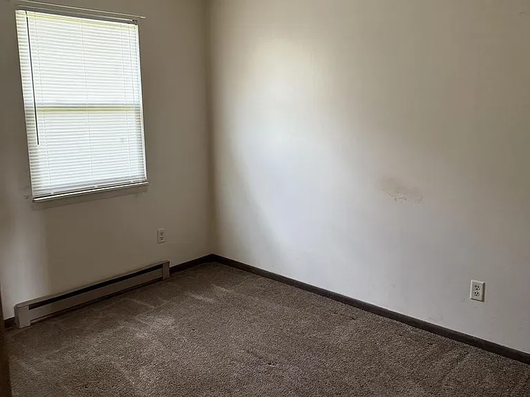 1248 Green Valley Dr — Photo 6