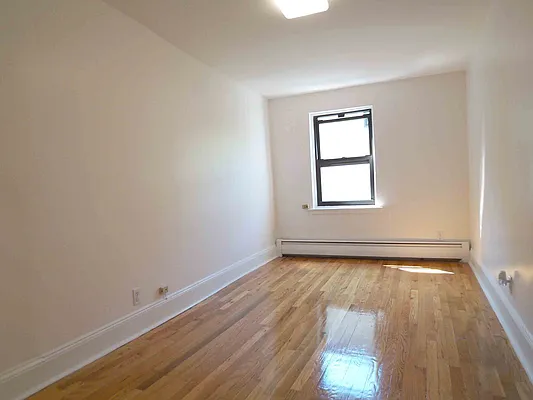 Rented by City Connections Realty | media 15