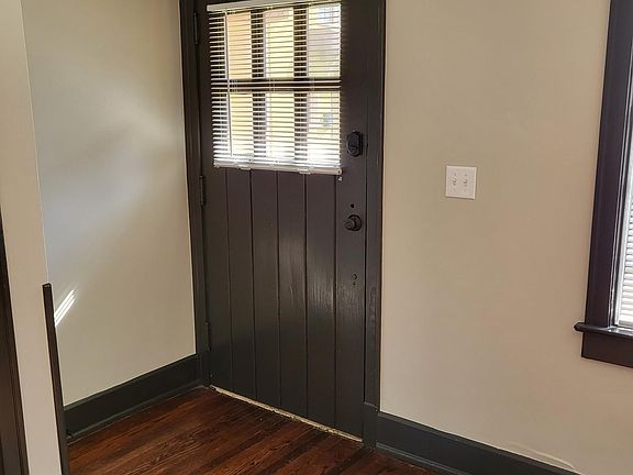 3rd image of 1924 N Talbott St APT 5