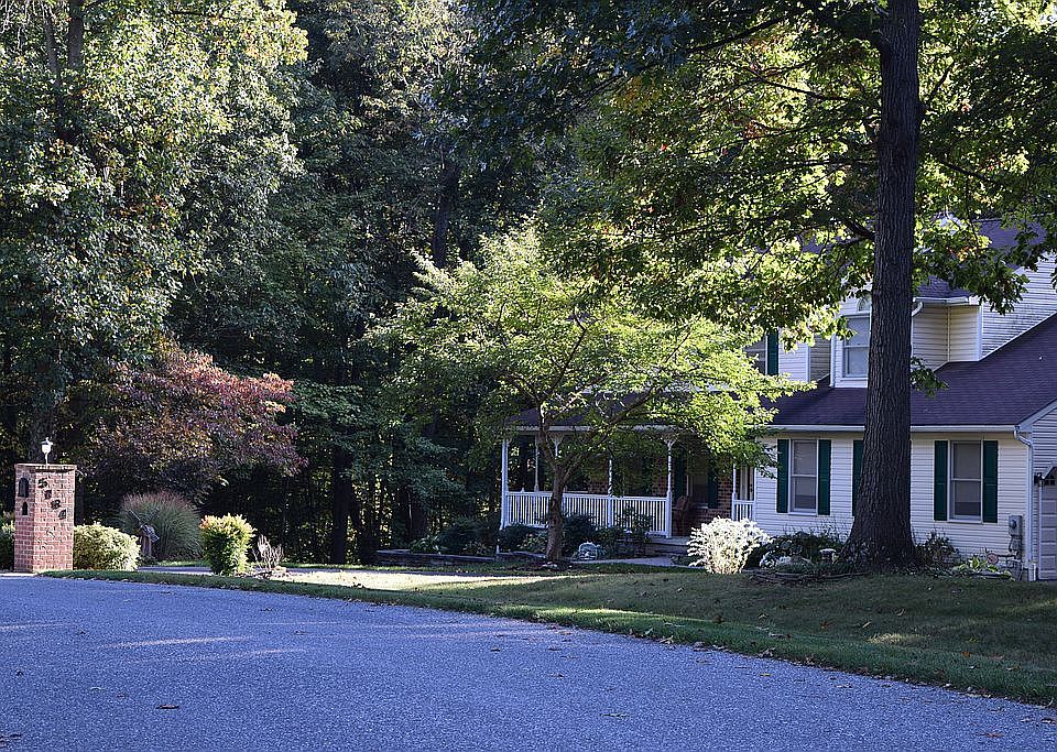 2nd image of 5184 Almeria Ct