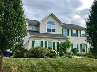 182 Manchester Cir, Pittsburgh, PA 15237