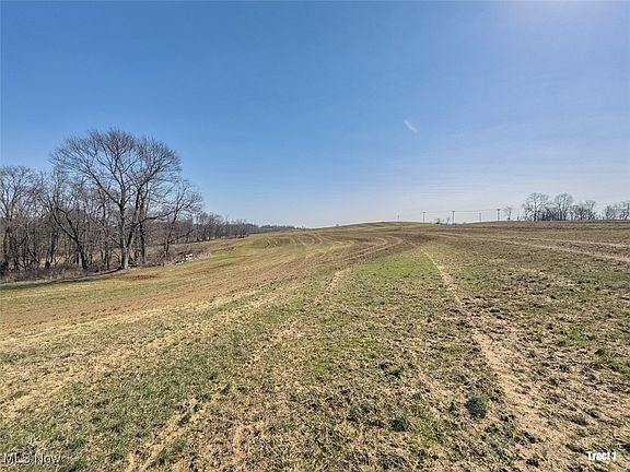 4th image of 292 County Rd