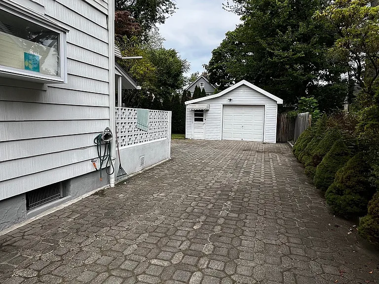 195 Pleasant Ave #2 — Photo 3