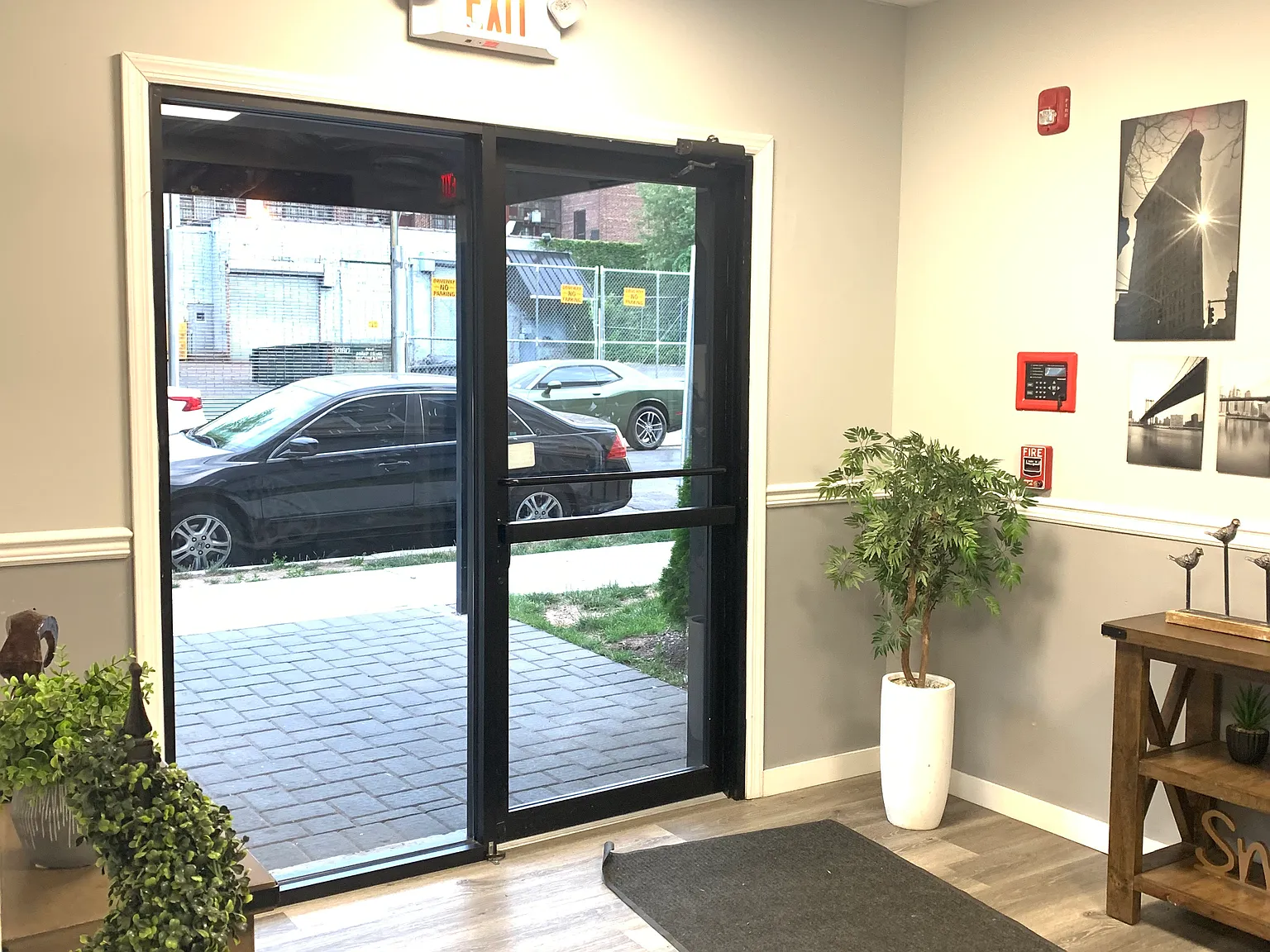 1 bed, $1,863 — Photo 1