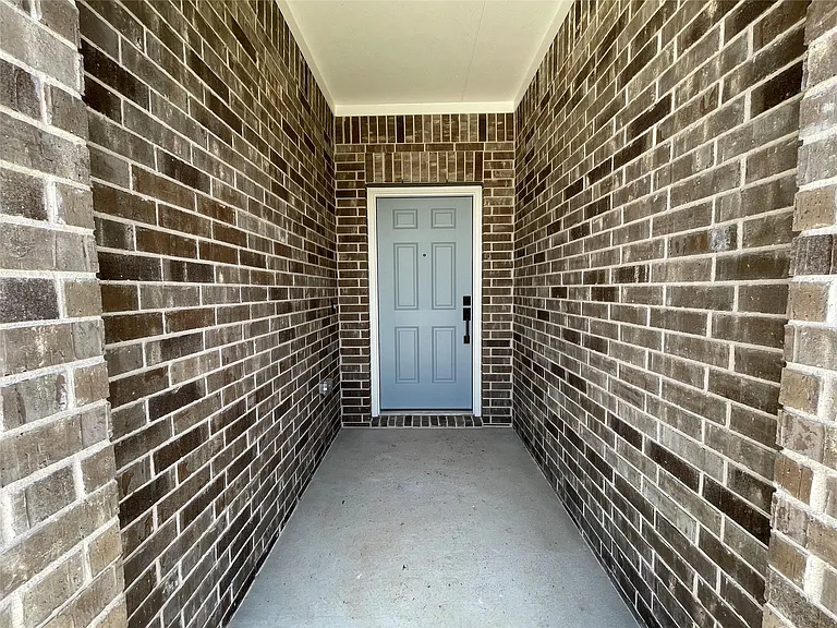 270 Grand Teton Dr — Photo 2
