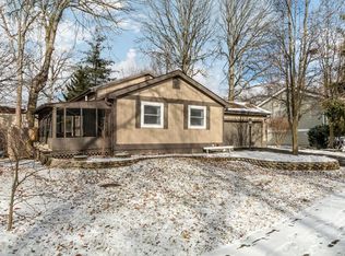 2322 Hartsdale Dr, Powell, OH 43065