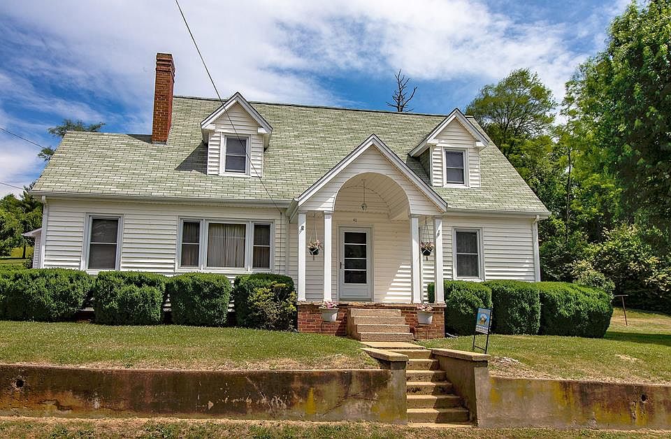 1st image of 411 S Mitchell Ave