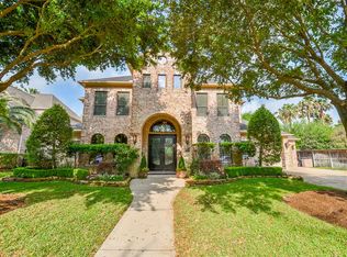 60 Orchard Falls Dr, Sugar Land, TX 77479