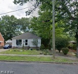 725 South St, Brooklyn Heights, OH, 44131