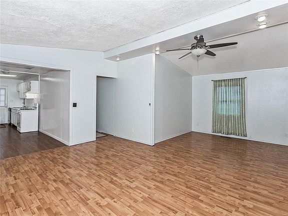 5th image of 2808 Dale Ave