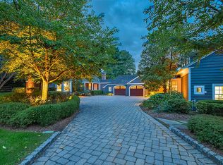 2 E Beechcroft Rd, Short Hills, NJ 07078