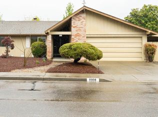 8908 Oakmont Dr, Santa Rosa, CA 95409