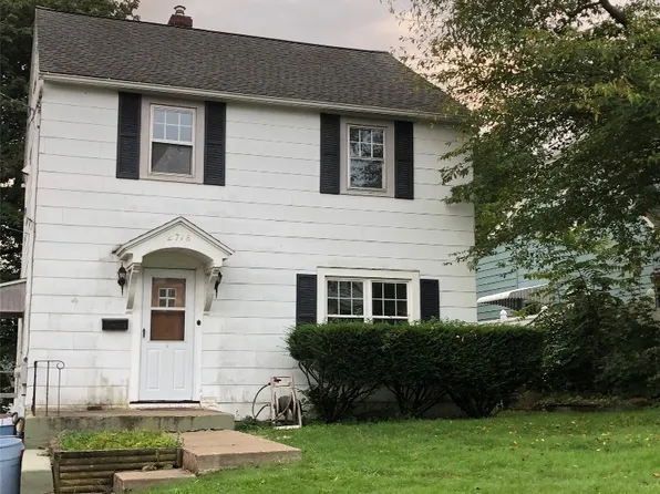 2718 Robins St, Endwell, NY 13760