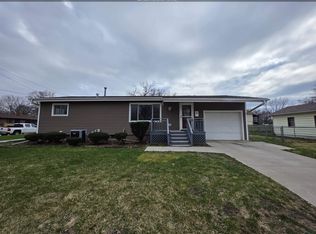 4414 Peters Ave, Sioux City, IA 51106