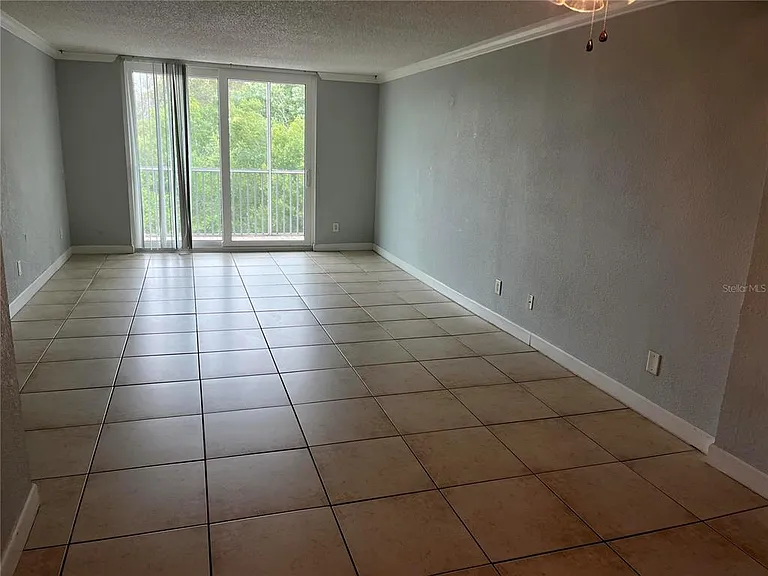 2610 Coconut Bay Ln #734-3D — Photo 2