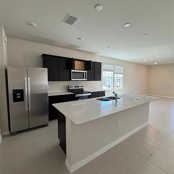 6385 Breeze Filled Ln — Photo 3