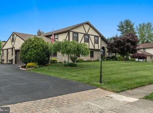 3778 Wheatsheaf Rd, Huntingdon Valley, PA 19006
