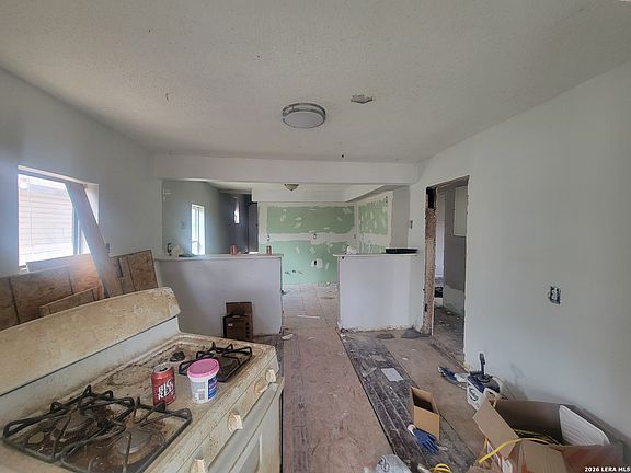 5th image of 2111 Rivas