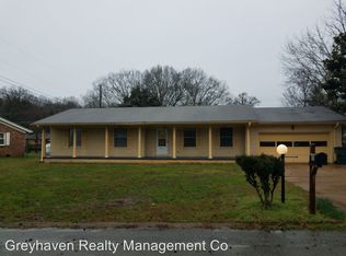 4203 Forest Plaza Dr, Hixson, TN 37343