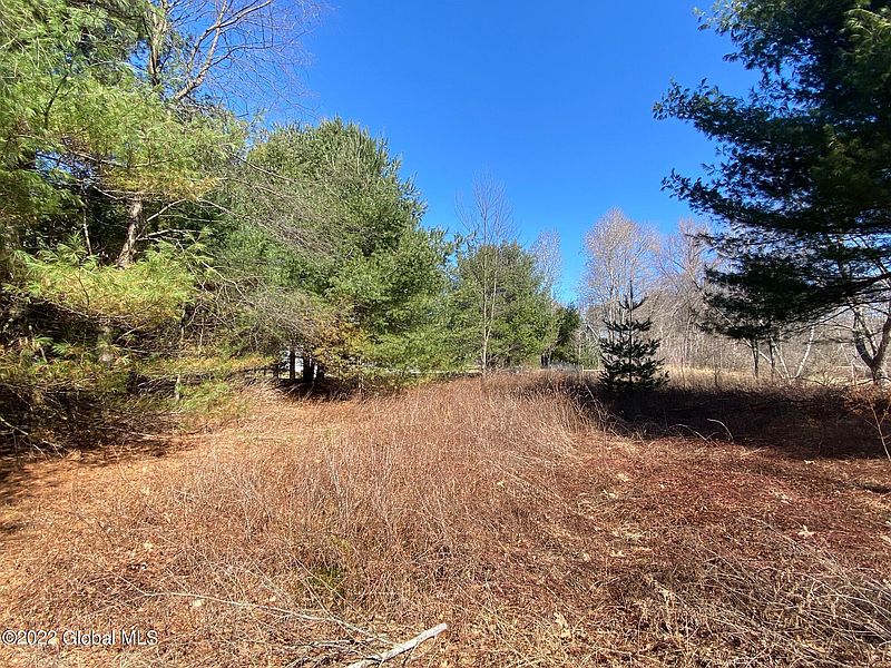 4th image of 13 Comstock Road