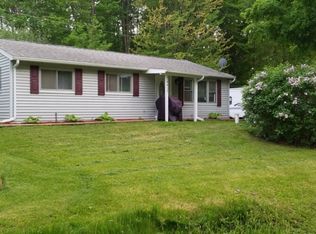 8437 Knapp Rd, Houghton Lake, MI 48629