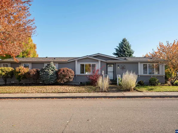 1995 Michigan City Ln NW, Salem, OR 97304