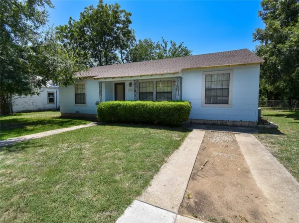 1811 Mill St, Gainesville, TX 76240