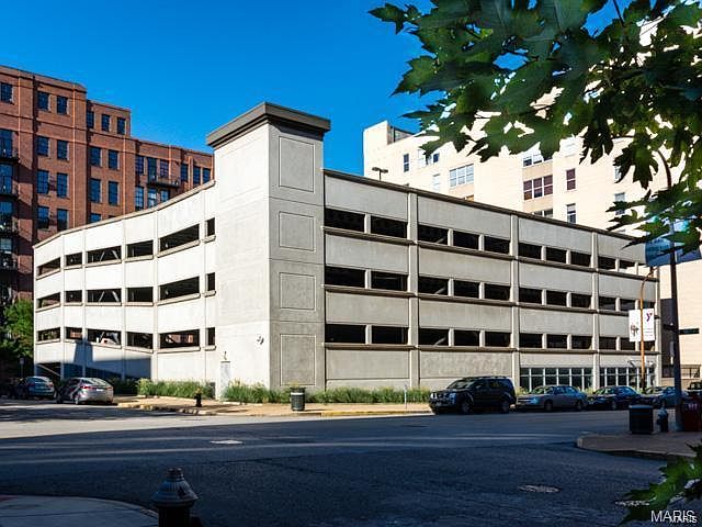 1st image of 1523-1535 Locust St #95